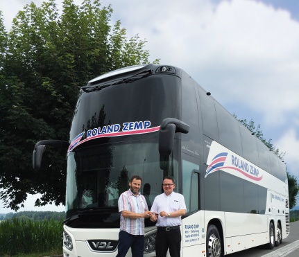 Prvi 13-metarski VDL Futura FDD2 dvokatni autobus isporučen u Švicarsku