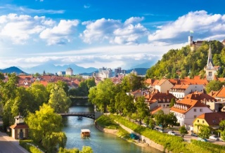 ARBORETUM VOLČJI POTOK - LJUBLJANA