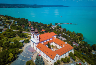 BALATON