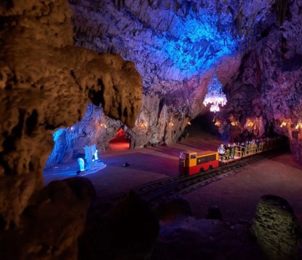 POSTOJNSKA JAMA - LJUBLJANA