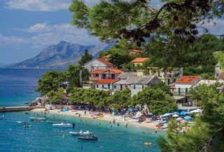 BAŠKA VODA - HOTEL HORIZONT 4****
