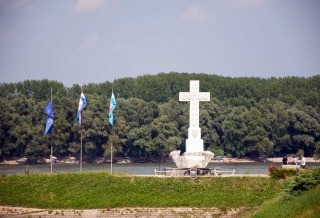 VUKOVAR - GRAD HEROJA
